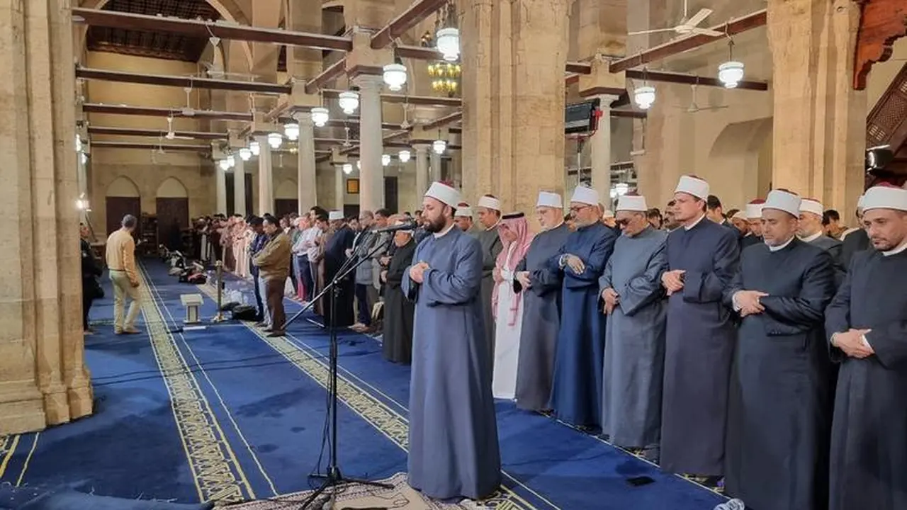 توقيت أذان المغرب اليوم الإثنين 27 رمضان في عدد من المحافظات المصرية
